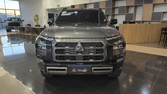 MITSUBISHI TRITON 2.4 BITURBO DIESEL CD KATANA 4X4 AUTOMÁTICO MITSUBISHI TRITON 2.4 BITURBO DIESEL CD KATANA 4X4 AUTOMÁTICO